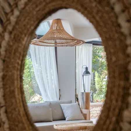 Oasis Vip Club - Настаняване, Ресторант И Плаж 阳光海滩