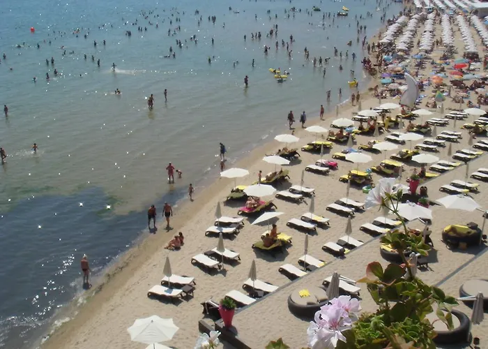 Oasis Vip Club Apartament Sunny Beach