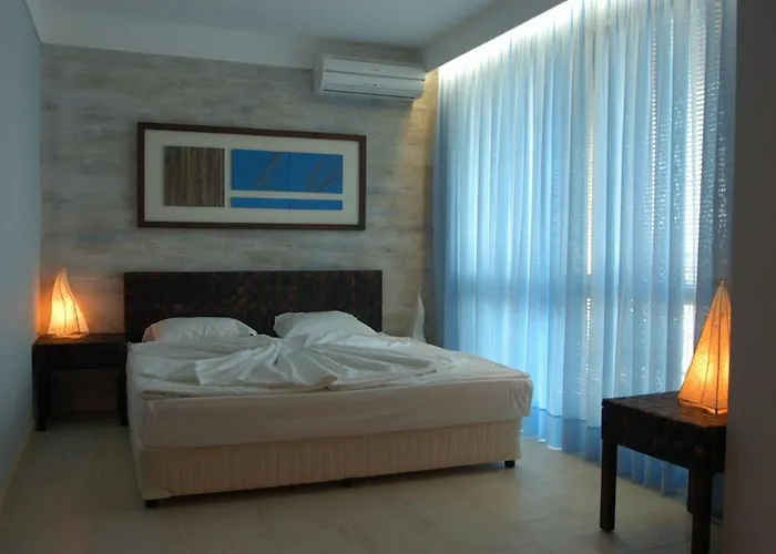 Oasis Vip Club * סאני ביץ'