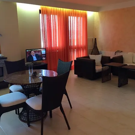 Апартаменты Oasis Vip Club