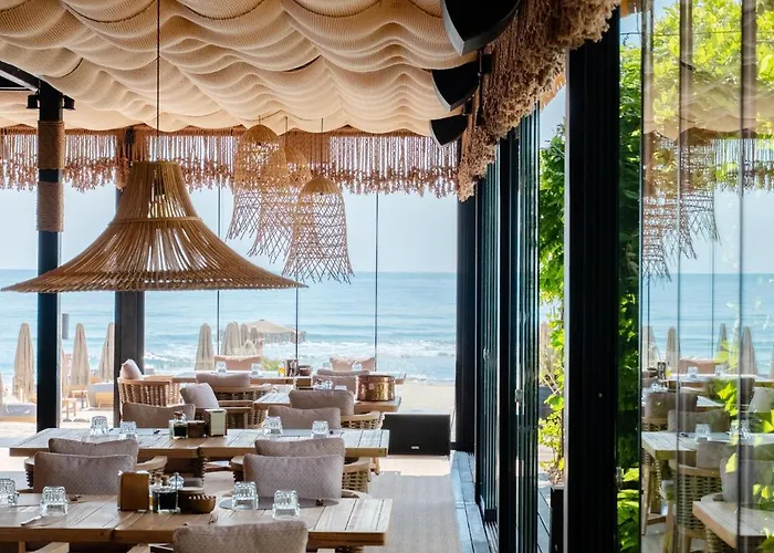 Oasis Vip Club * Napospart